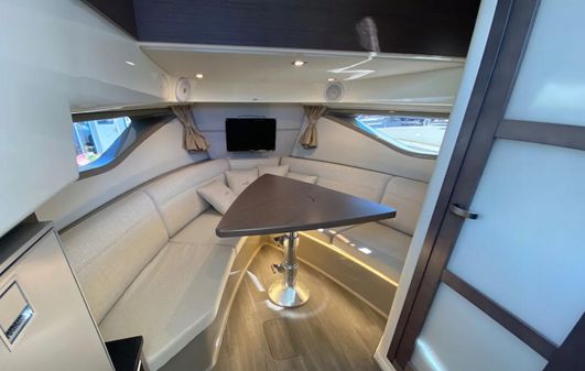 Sea Ray 320 Sundancer image