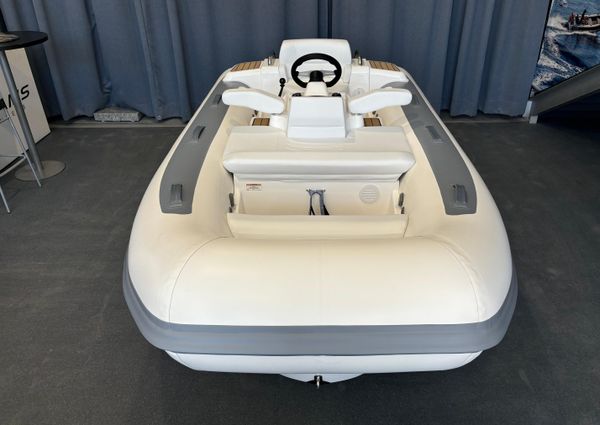 Williams Jet Tenders TurboJet 325 image