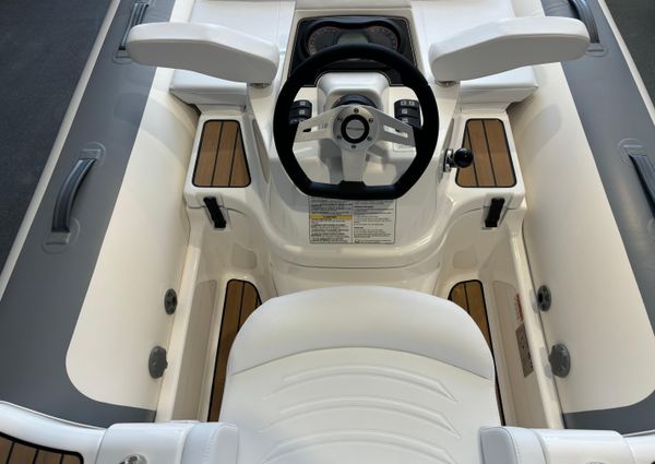 Williams Jet Tenders TurboJet 325 image