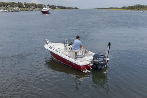 Sea Pro 180 Center Console image