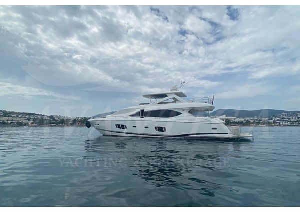 Sunseeker 88 Yacht image