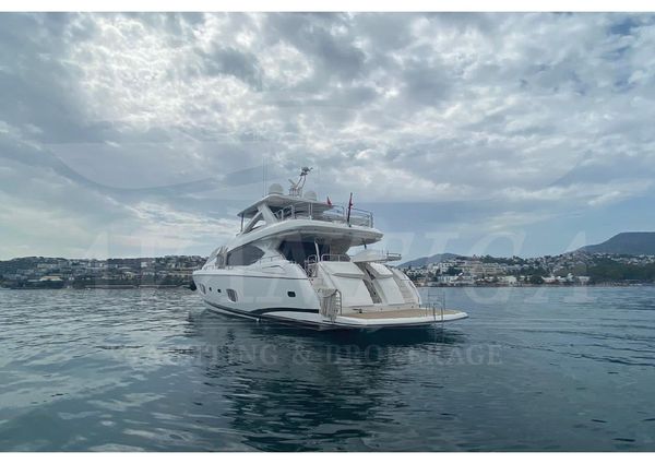 Sunseeker 88 Yacht image