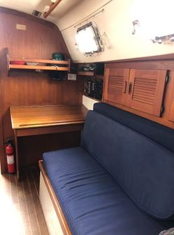 Hunter 37 image