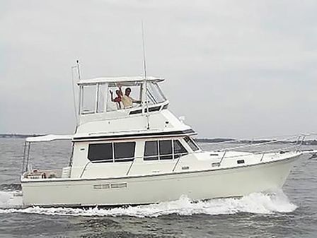 Sabreline 34 Flybridge Sedan image