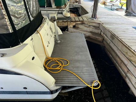 Chris-Craft 300 Express Cruiser image