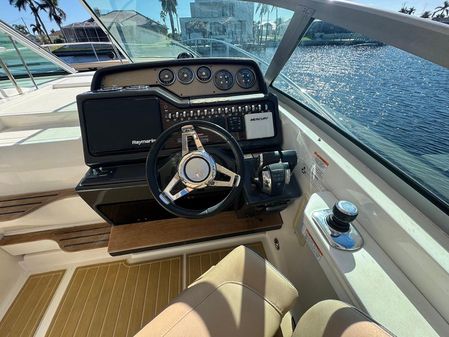 Sea Ray 350 Sundancer image