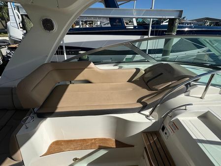 Sea Ray 350 Sundancer image