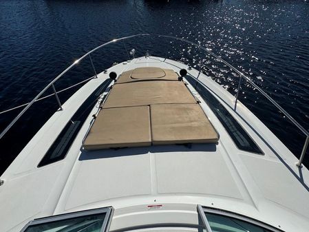 Sea Ray 350 Sundancer image