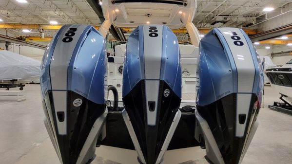 Formula 350 Crossover Bowrider OB image