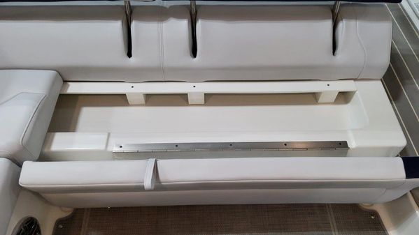 Formula 350 Crossover Bowrider OB image
