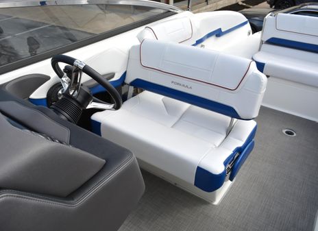 Formula 270-BOWRIDER image