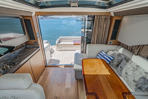 Sea Ray 510 Sundancer image