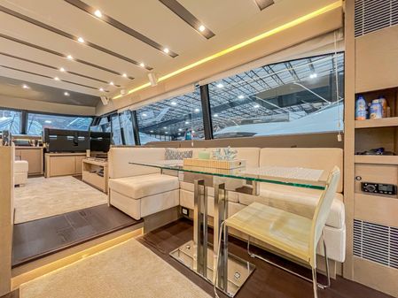 Prestige 680 Flybridge image