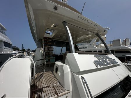 Prestige 680 Flybridge image