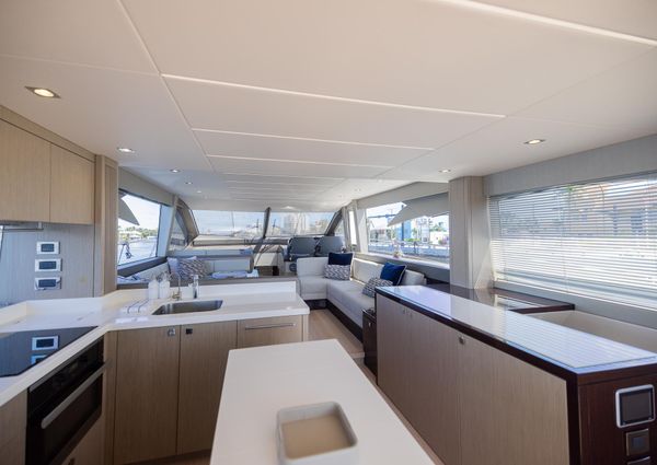 Sunseeker Manhattan 66 image