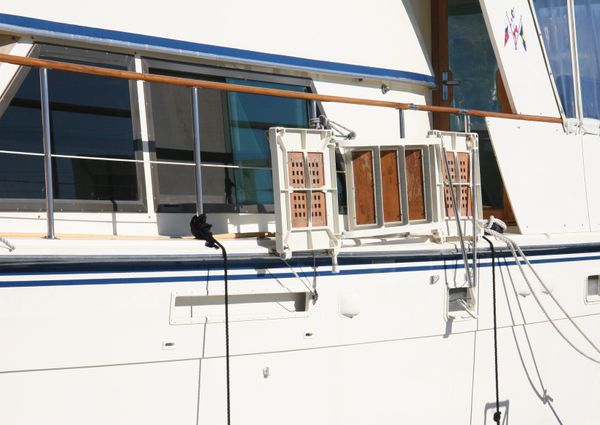 Hatteras AFT-CABIN-MY image