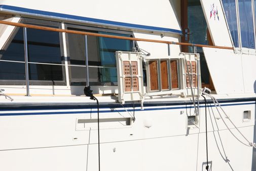 Hatteras AFT-CABIN-MY image