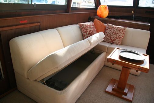 Hatteras AFT-CABIN-MY image