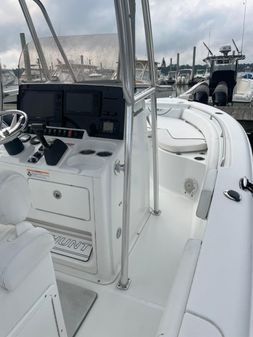 Sea Hunt Ultra 234 image