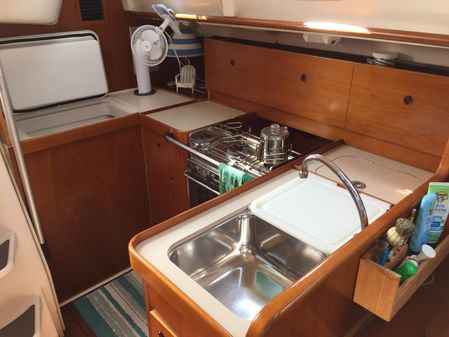 Beneteau OCEANIS-321 image