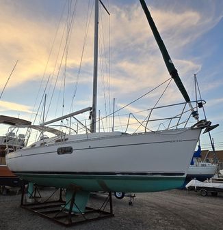 Beneteau OCEANIS-321 image