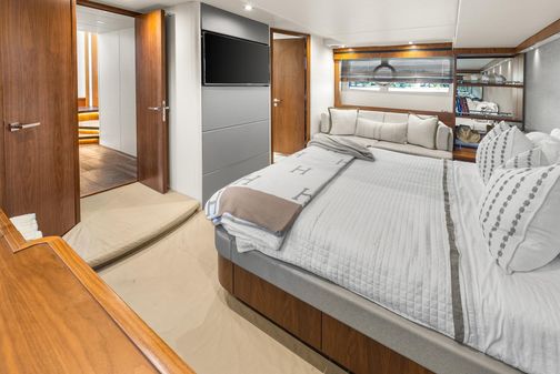 Sunseeker Manhattan 65 image