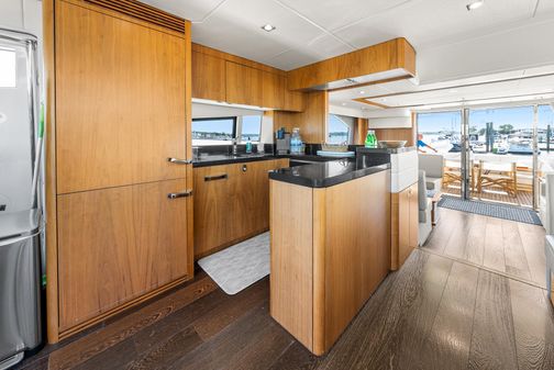 Sunseeker Manhattan 65 image