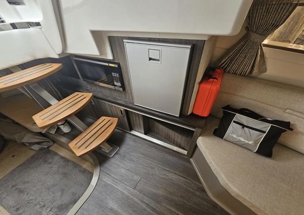 Sea Ray 320 Sundancer image