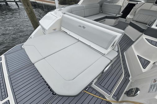 Sea Ray 320 Sundancer image