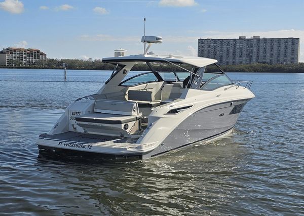 Sea Ray 320 Sundancer image