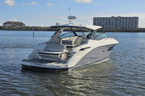 Sea Ray 320 Sundancer image