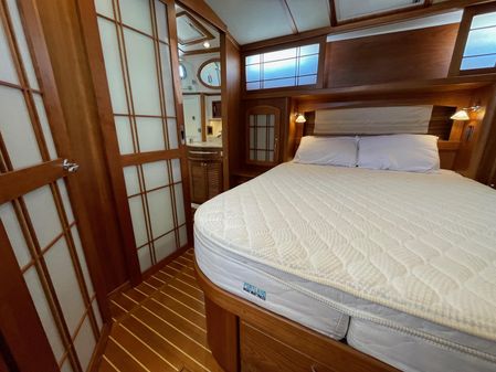 Sabre 48 Flybridge image