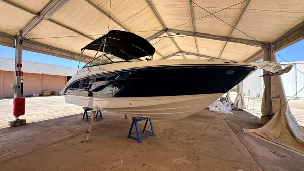 Sea Ray SLX 260 image