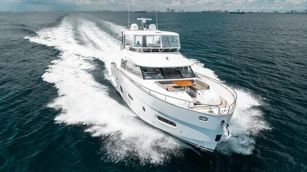 Azimut Magellano 66