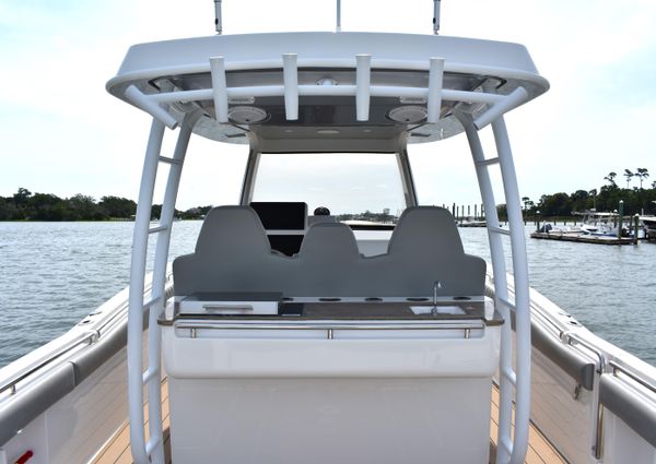 Belzona 325 Center Console image