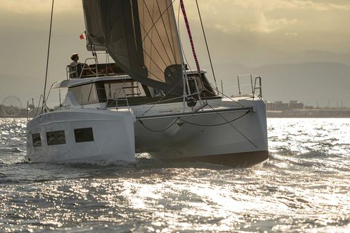 Aventura 37 Sail image