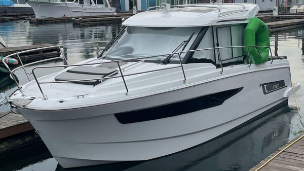 Jeanneau NC 895
