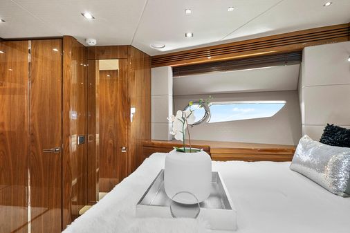 Sunseeker Sport Yacht image
