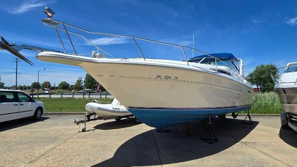 Sea Ray 330 Sundancer 