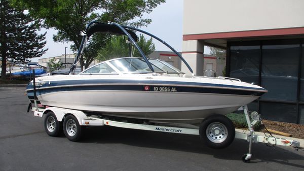 MasterCraft 210 Maristar 