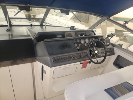 Sea Ray 330 Sundancer image