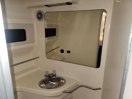 Sea Ray 330 Sundancer image