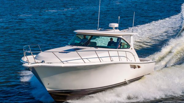 Tiara Yachts 4300 Open 