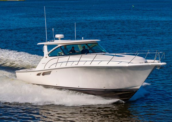 Tiara Yachts 4300 Open image