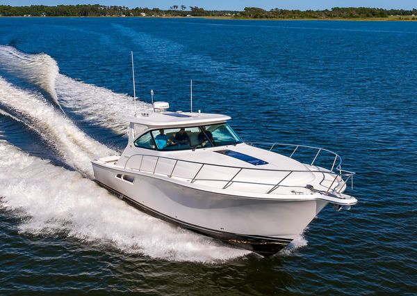 Tiara Yachts 4300 Open image