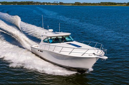 Tiara Yachts 4300 Open image