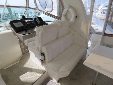 Cruisers Yachts 405 Express Motoryacht image