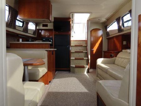 Cruisers Yachts 405 Express Motoryacht image