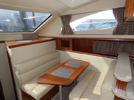 Cruisers Yachts 405 Express Motoryacht image