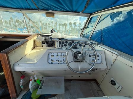 Sea Ray 390 Express Cruiser image